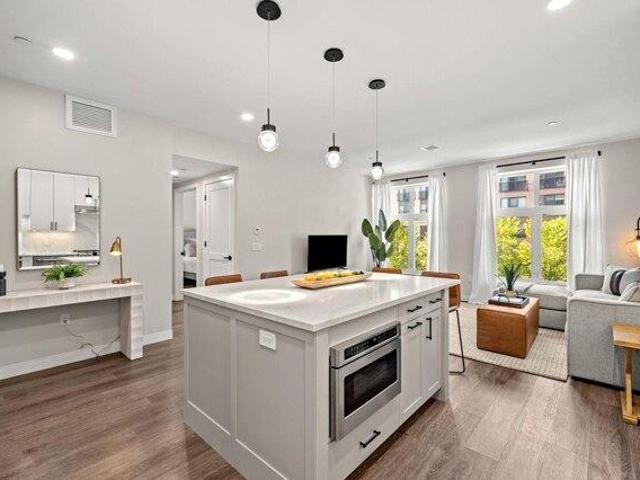 condo with 1 bedroom, m NH ES105928557