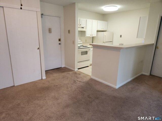condo with 1 bedroom, Manchester CT ES105417830