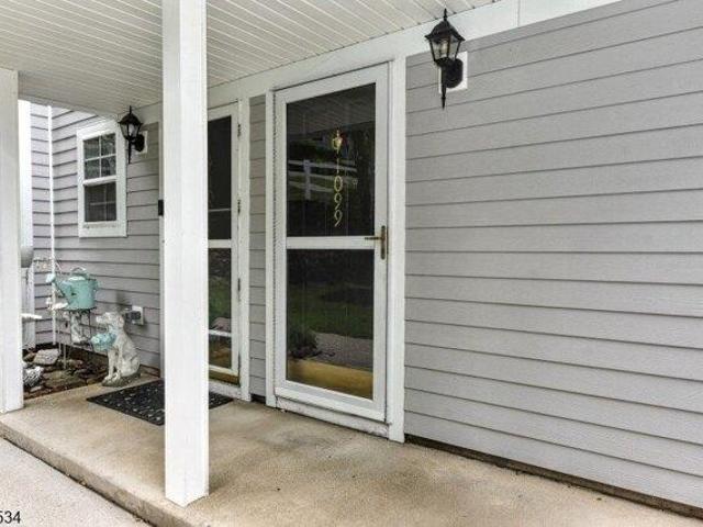 condo with 1 bedroom, Mahwah NJ ES105551090