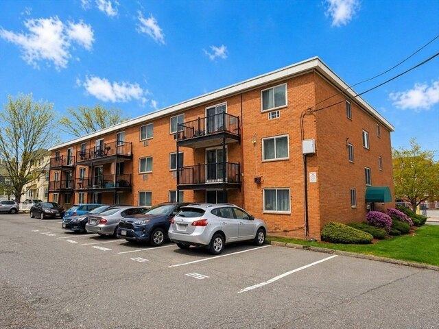 condo with 1 bedroom, Malden MA ES104443040