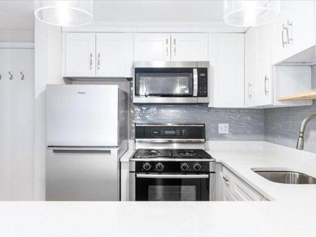 condo with 1 bedroom, Medford MA ES105426493
