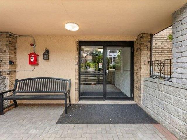 condo with 1 bedroom, Melrose MA ES104541838
