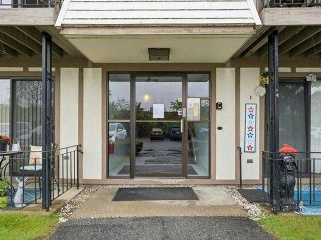 condo with 1 bedroom, Methuen MA ES105536809