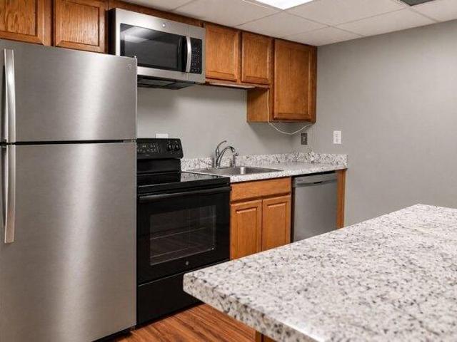 condo with 1 bedroom, Milford MA ES105404650