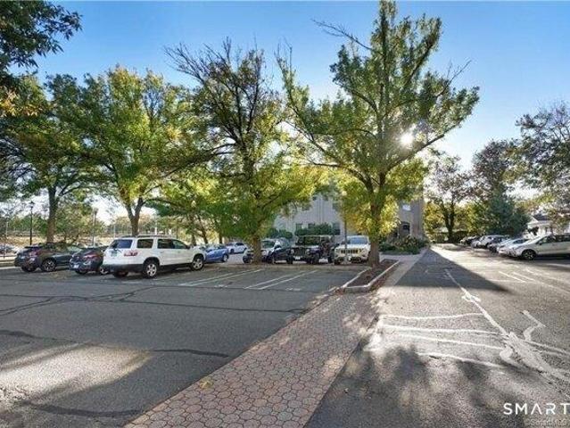 condo with 1 bedroom, Milford CT ES105423935