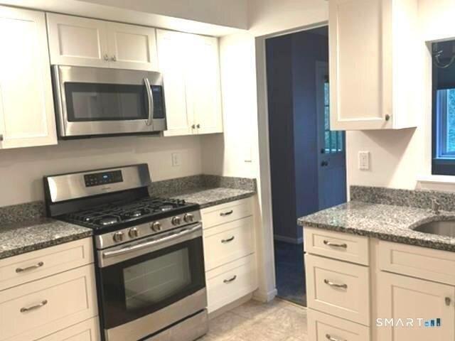 condo with 1 bedroom, Monroe CT ES105579069