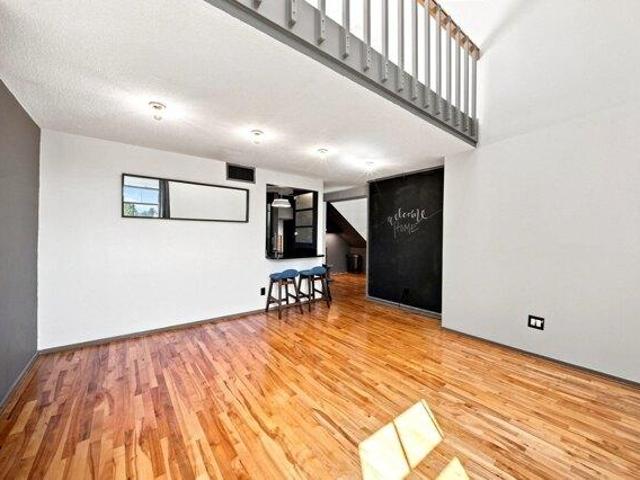 condo with 1 bedroom, Newton MA ES105402745