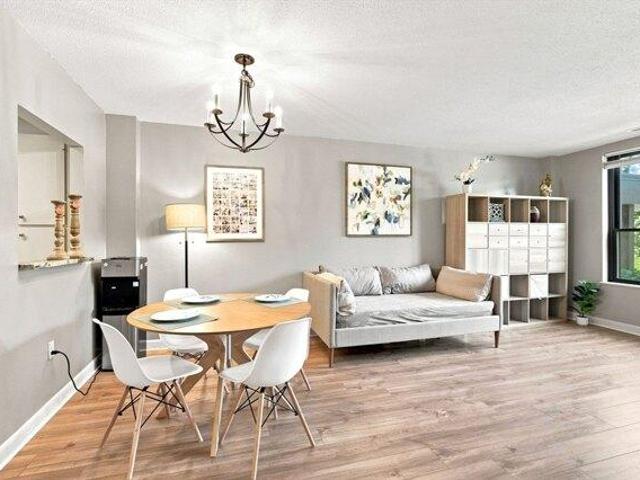condo with 1 bedroom, Newton MA ES105511132