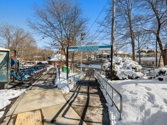 condo with 1 bedroom, Newton MA ES105575509