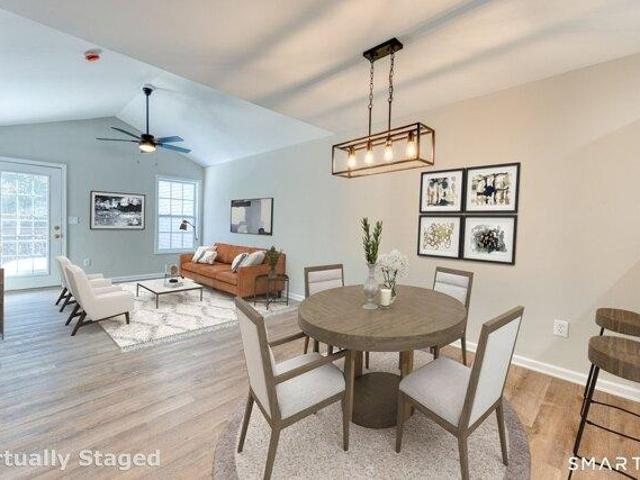 condo with 1 bedroom, Newtown CT ES104835423