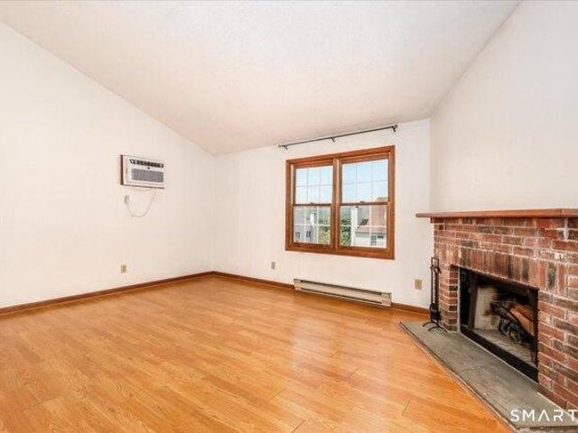 condo with 1 bedroom, New Milford CT ES104510253