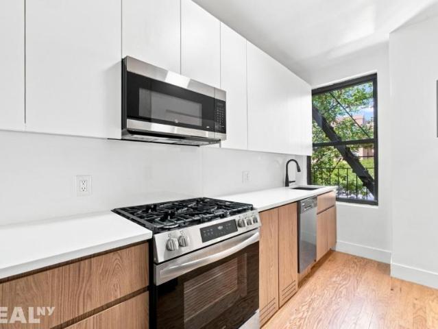 condo with 1 bedroom, NEW YORK NY ES105492672
