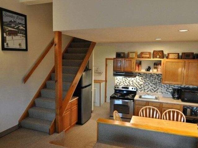condo with 1 bedroom, Newry ME ES104907724