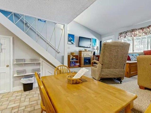 condo with 1 bedroom, Newry ME ES105278983