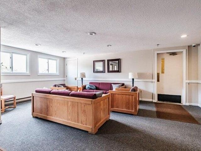 condo with 1 bedroom, Newry ME ES105368346