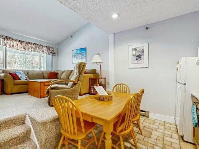 condo with 1 bedroom, Newry ME ES105660362