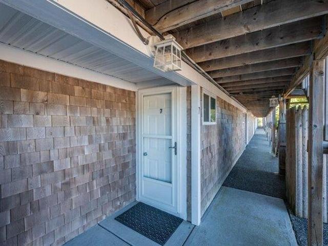 condo with 1 bedroom, North Truro MA ES104812207