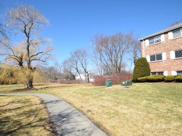 condo with 1 bedroom, North Andover MA ES105494169