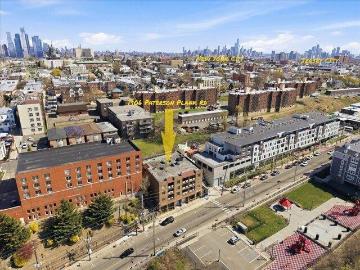 condo with 1 bedroom, North Bergen NJ DS103437753