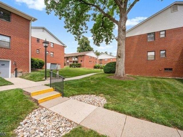 condo with 1 bedroom, North Plainfield NJ ES105317839
