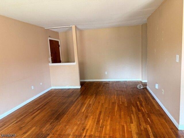 condo with 1 bedroom, North Plainfield NJ ES105475971