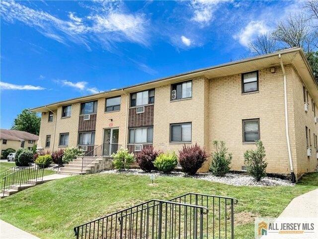 condo with 1 bedroom, North Plainfield NJ ES105710943
