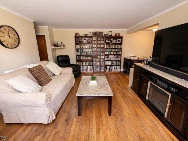 condo with 1 bedroom, North Plainfield NJ ES105711960