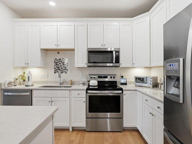 condo with 1 bedroom, North Reading MA ES104481980