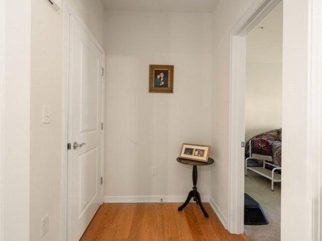 condo with 1 bedroom, North Reading MA ES105438851