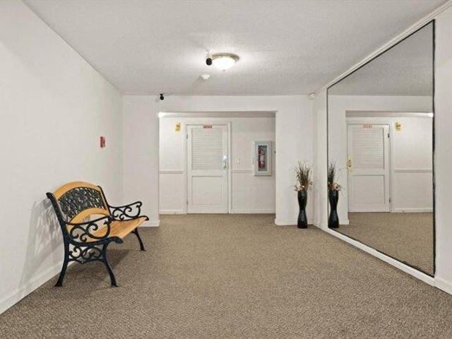 condo with 1 bedroom, North Reading MA ES105474181