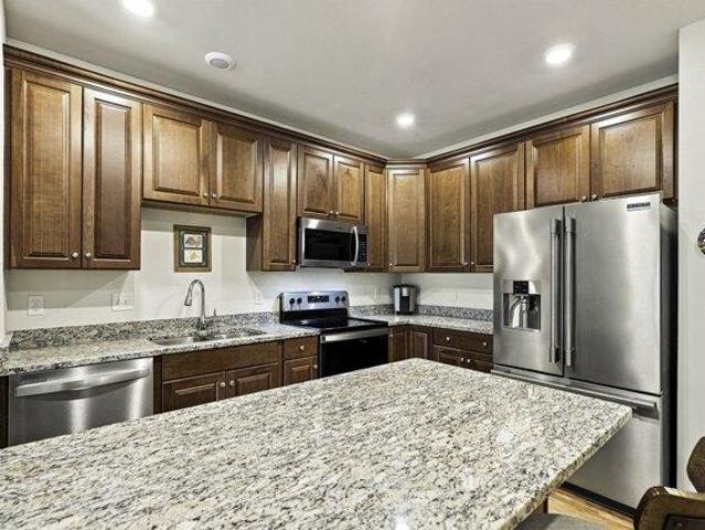 condo with 1 bedroom, North Reading MA ES105515857