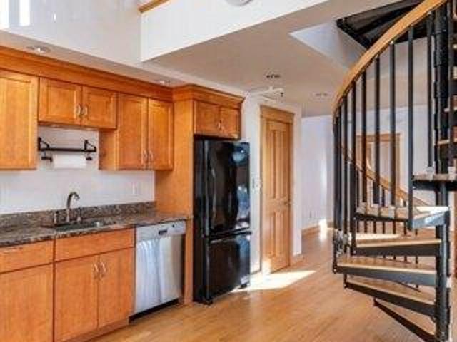condo with 1 bedroom, Northampton MA ES104478257