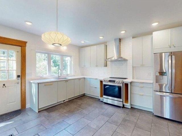 condo with 1 bedroom, Northampton MA ES104540095
