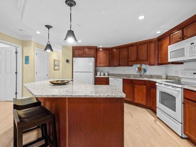 condo with 1 bedroom, Northborough MA ES105366656