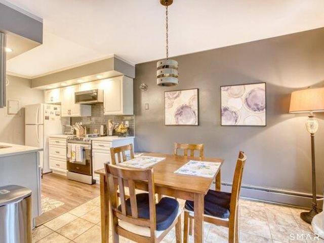 condo with 1 bedroom, Norwalk CT ES105442000