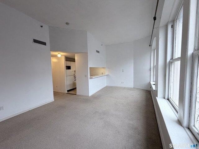 condo with 1 bedroom, Norwalk CT ES105550172