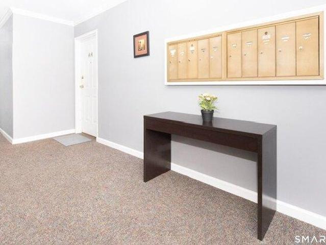 condo with 1 bedroom, Norwalk CT ES105552464