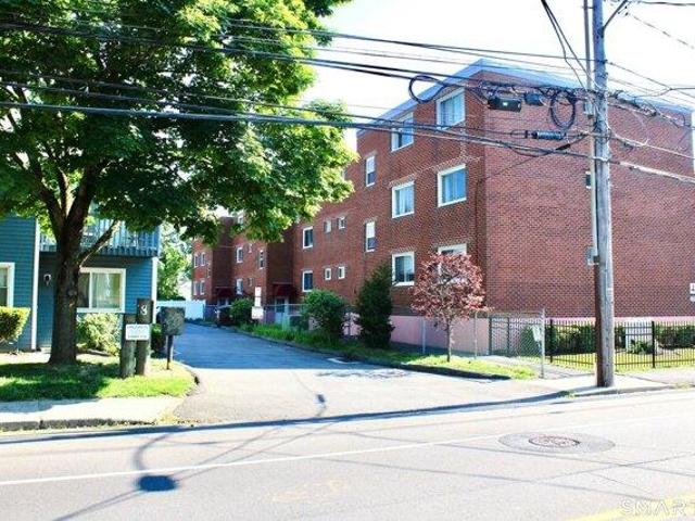 condo with 1 bedroom, Norwalk CT ES105631238