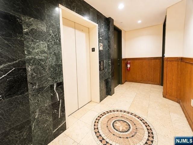 condo with 1 bedroom, Palisades Park NJ ES105557756