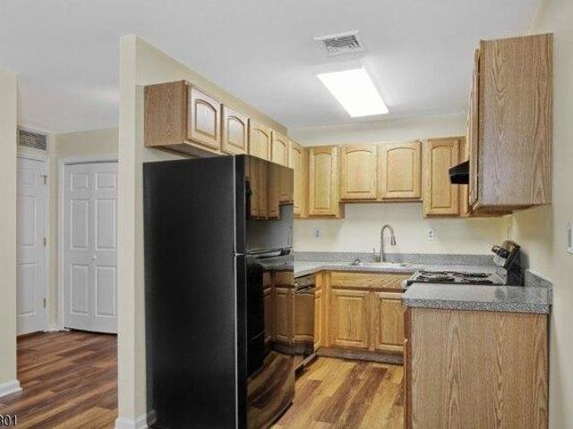 condo with 1 bedroom, Paterson NJ ES105317413