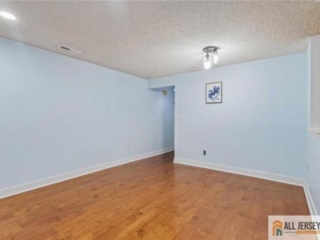 condo with 1 bedroom, Plainsboro NJ ES105278753