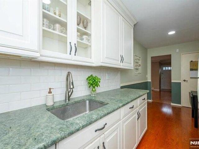 condo with 1 bedroom, Ramsey NJ ES105591544