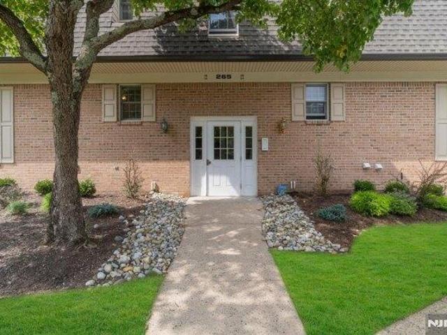 condo with 1 bedroom, River Vale NJ ES105551877