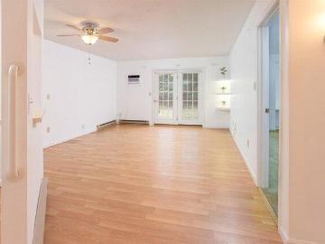 condo with 1 bedroom, Shelburne VT ES103186024