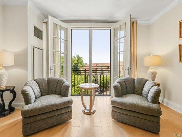 condo with 1 bedroom, Shrub Oak NY ES105290562