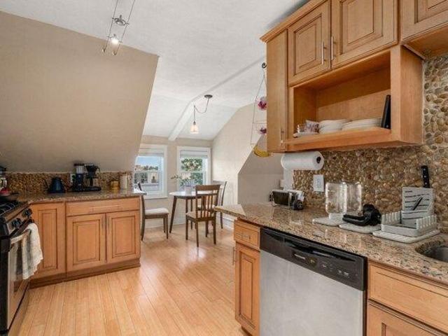 condo with 1 bedroom, Somerville MA ES105442577