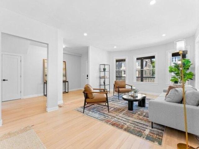 condo with 1 bedroom, Somerville MA ES105536438