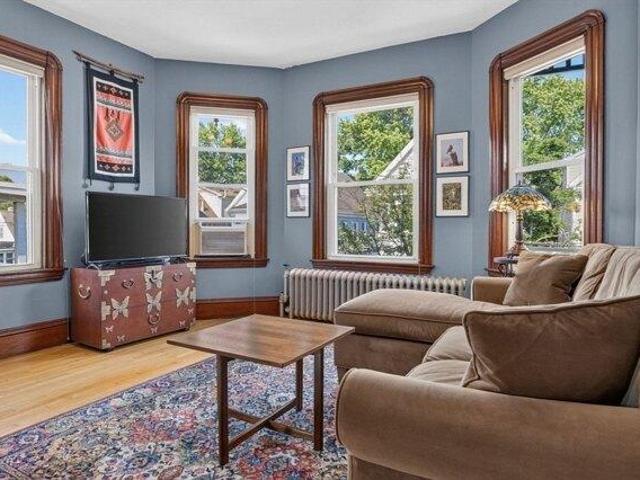 condo with 1 bedroom, Somerville MA ES105561940