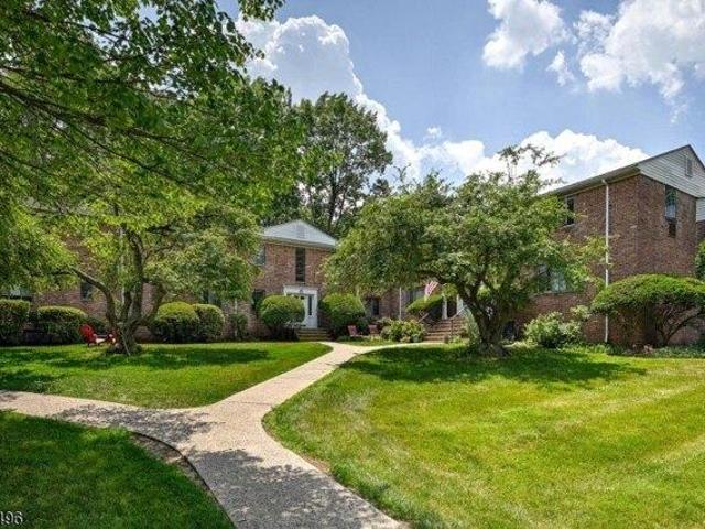 condo with 1 bedroom, Springfield NJ ES105256159