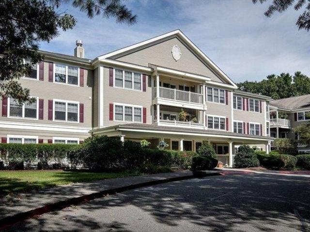 condo with 1 bedroom, Stow MA ES105550466